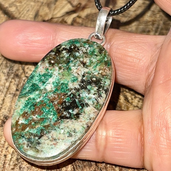 Chrysocolla Azurite Pendant 2 1/2” - Picture 6 of 11